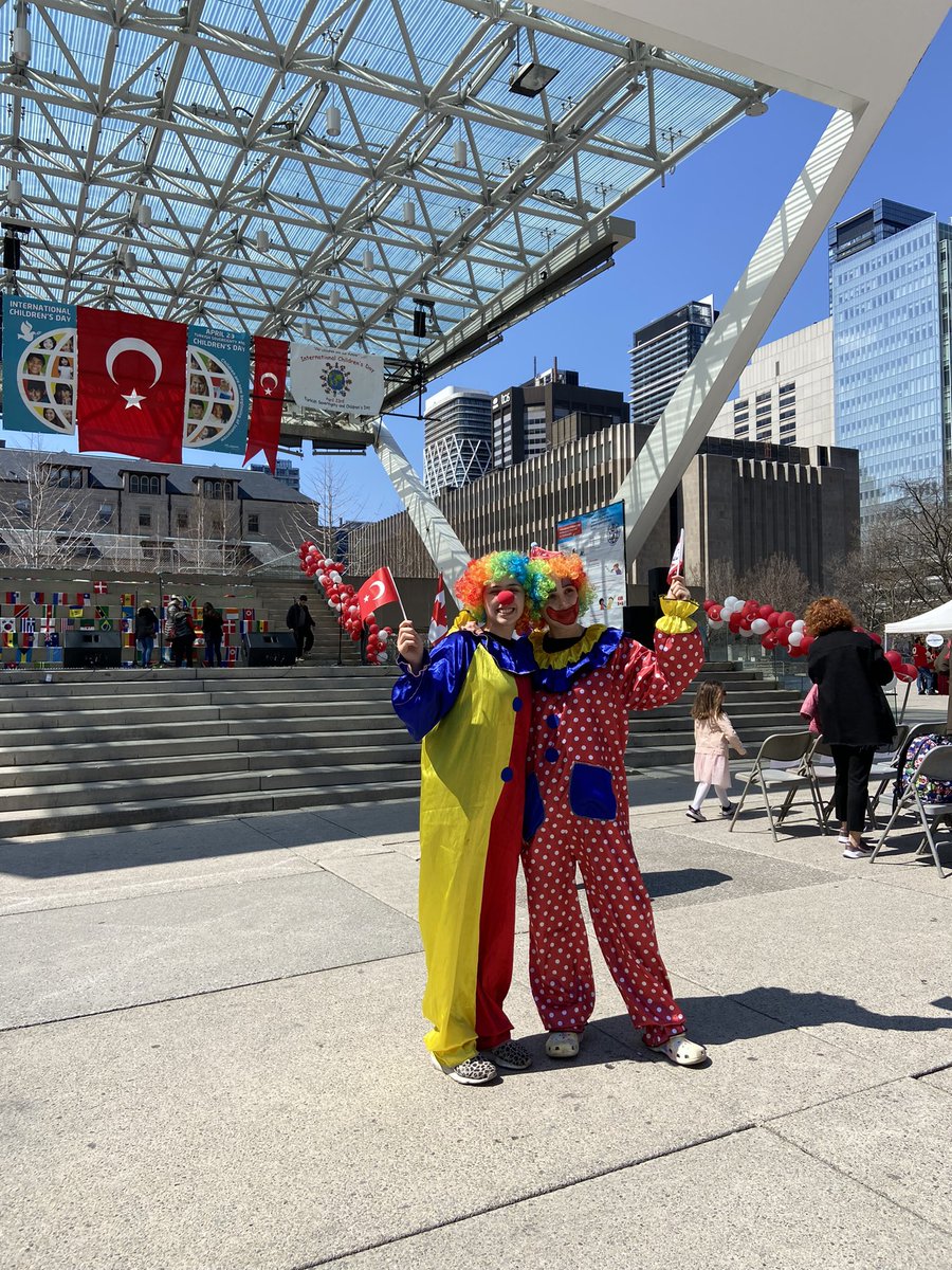 International Children’s Day-Multicultural Dance and Art Festivali ve Bayrak Çekme Töreni’miz birazdan başlıyor 🇹🇷🇹🇷🎉
