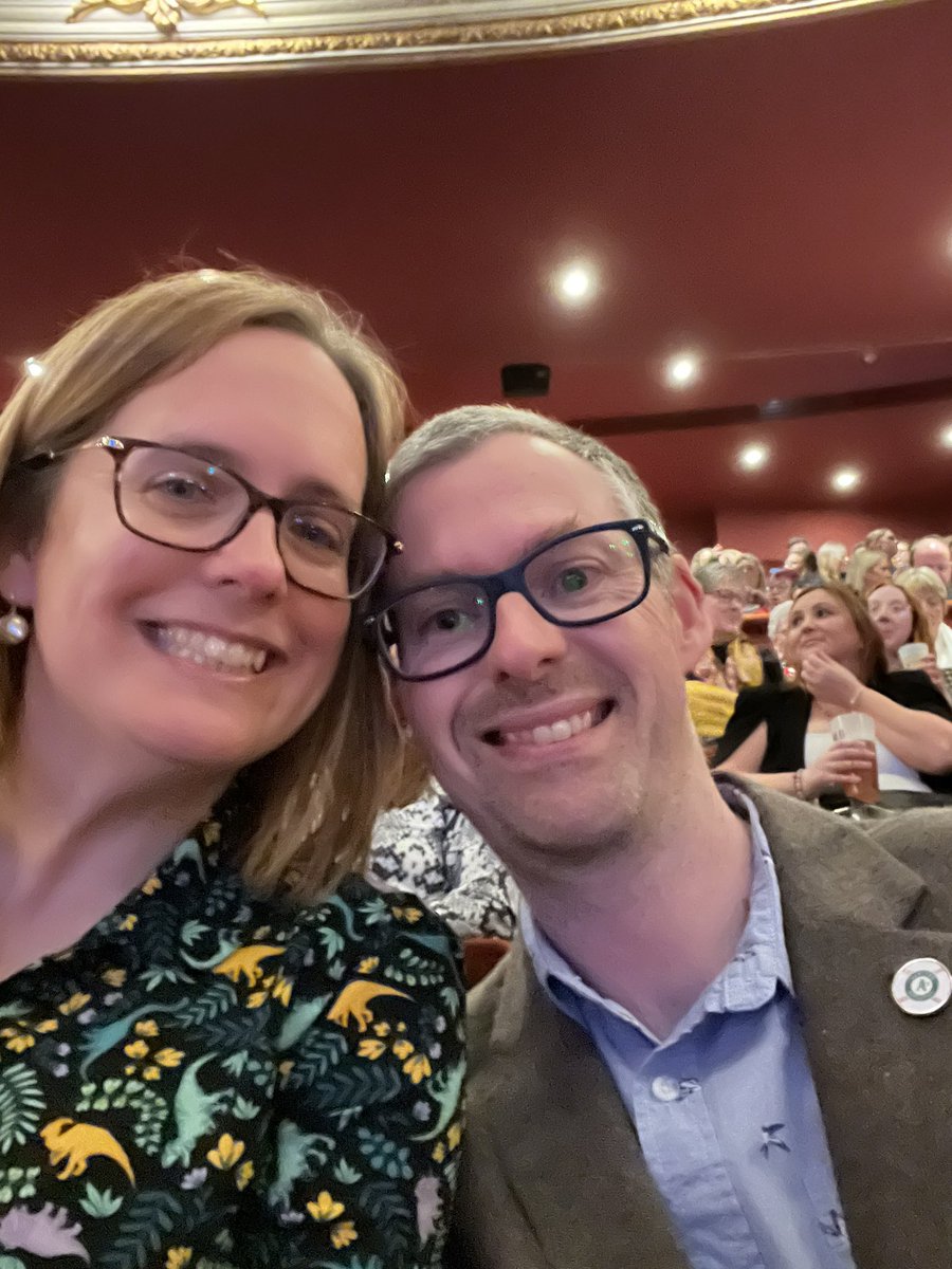 Mrs B and I had a fantastic evening @SheffieldLyceum yesterday seeing Everybody’s Talking About Jamie #JamieTour. Cast were utterly superb - best live show we’ve seen in ages. And special shout out to the awesome band!