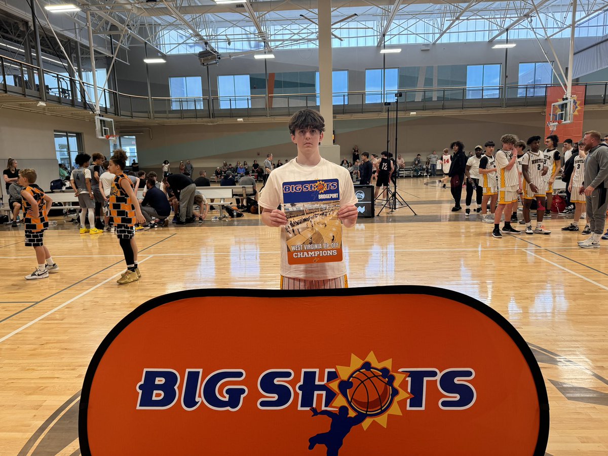 BigShotsGameMVP's tweet photo. #BigShots #WVTipOff

🏆15U Championship🏆

Champs: WV Hustle Lambert 55
MVP: #1 Jordan Peters. Led the division in scoring all weekend. 

Runner Up: West Virginia Hustle Duncan 41 https://t.co/TLpvvNbfob