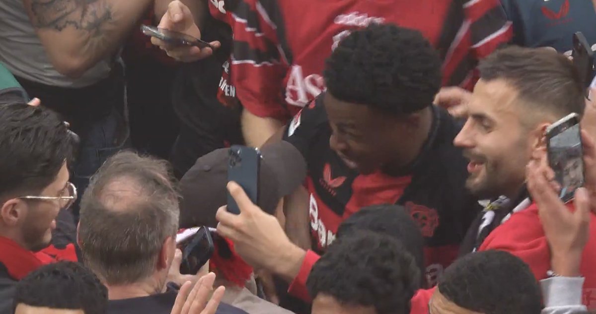 What a fairy tale ending for <a href="/bayer04_en/">Bayer 04 Leverkusen</a> &amp; German football. Nothing is impossible. ❤️