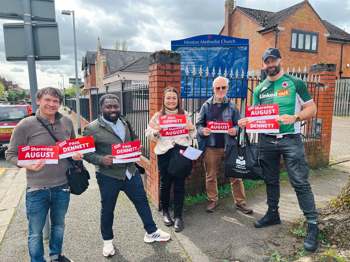 Great to be out delivering our newsletters with our @salford_mayor Paul Dennett this afternoon. Look out for them coming to your letterbox soon! #3VotesForLabour