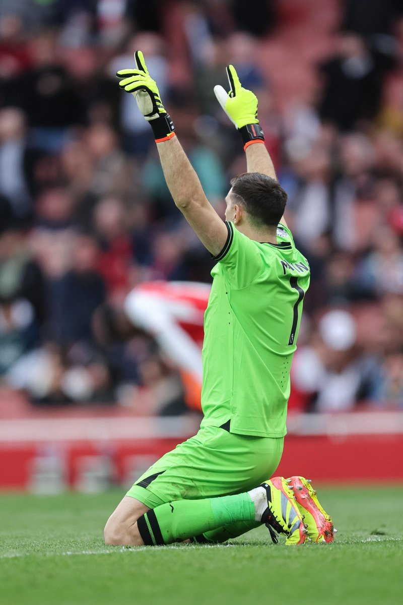 emartinez's tweet photo. A HUGE win but we still have more to do!! Thank you to all the fans. We keep pushing for you!! #UTV https://t.co/BLnqfE2Tzs