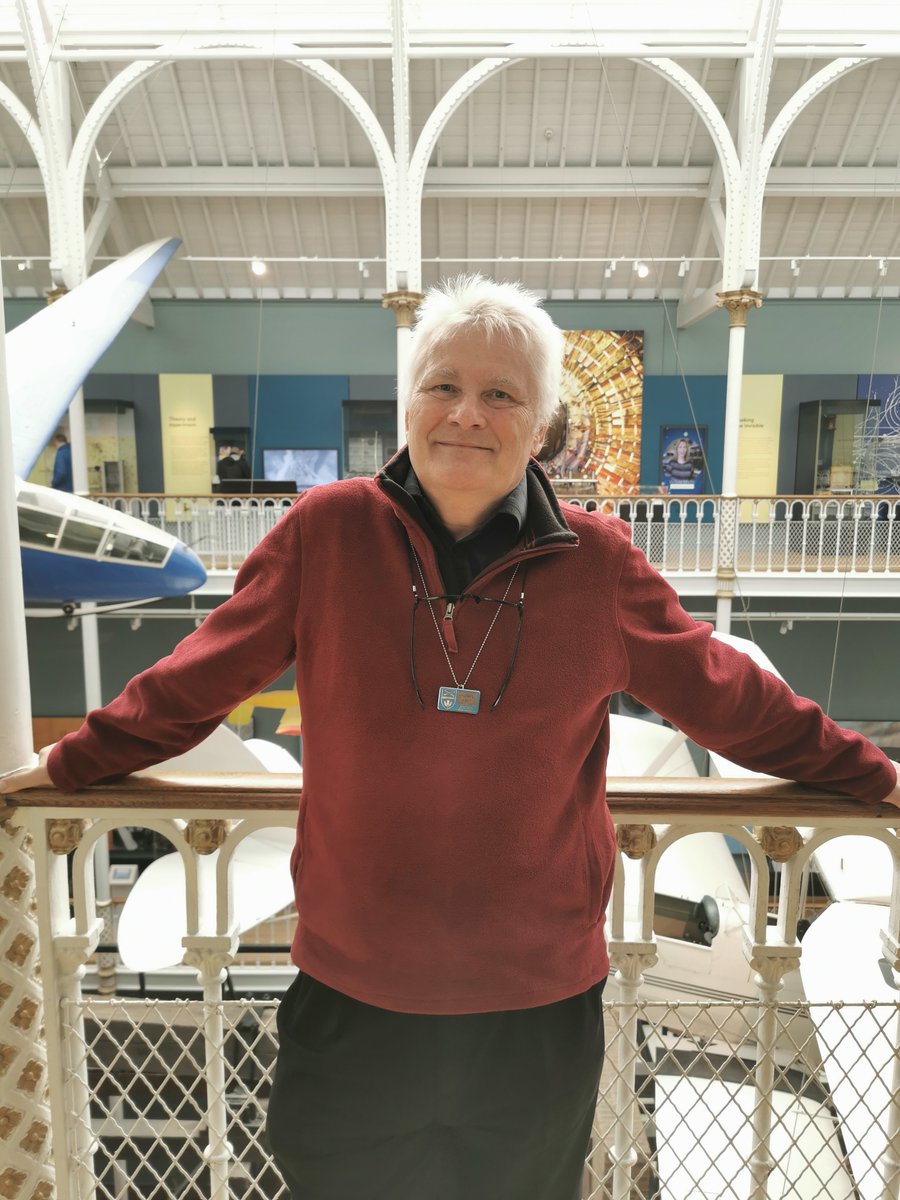 A very enjoyable 'Neurotrail' walk ('250 Years of Cutting Edge Neuroscience in Edinburgh') @EdinUniNeuro @EdinUniLBC @NtlMuseumsScot on the last day of Science Festival. Next event: @CODIfringe 'Old Dogs Need New Tricks' @StandComedyClub, Wed, 17/4, 5pm thestand.co.uk/performance/16…