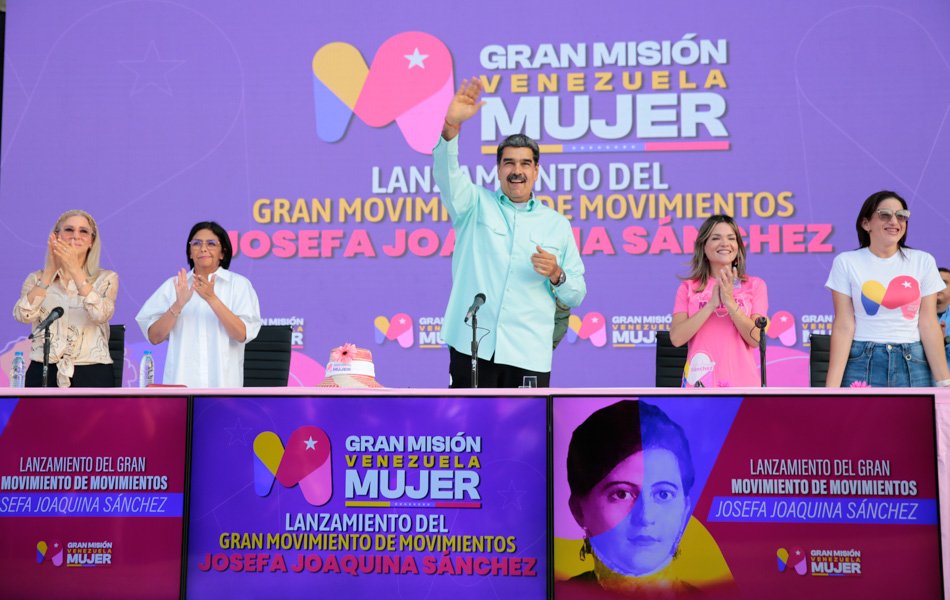 #Gobierno || Presidente Maduro: Gran Movimiento de Movimientos nace para proteger a la mujer El pasado 11 de abril el jefe de Estado resaltó que más de 5 millones 400 mil féminas se han registrado en la Gran Misión Venezuela Mujer