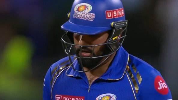 katyxkohli17's tweet photo. Once Rohit was playing at 75(44) then scored 25 runs in 17 balls just to complete his hundred. But but Virat Kohli is selfish 🤣 https://t.co/kx2we4e1cw