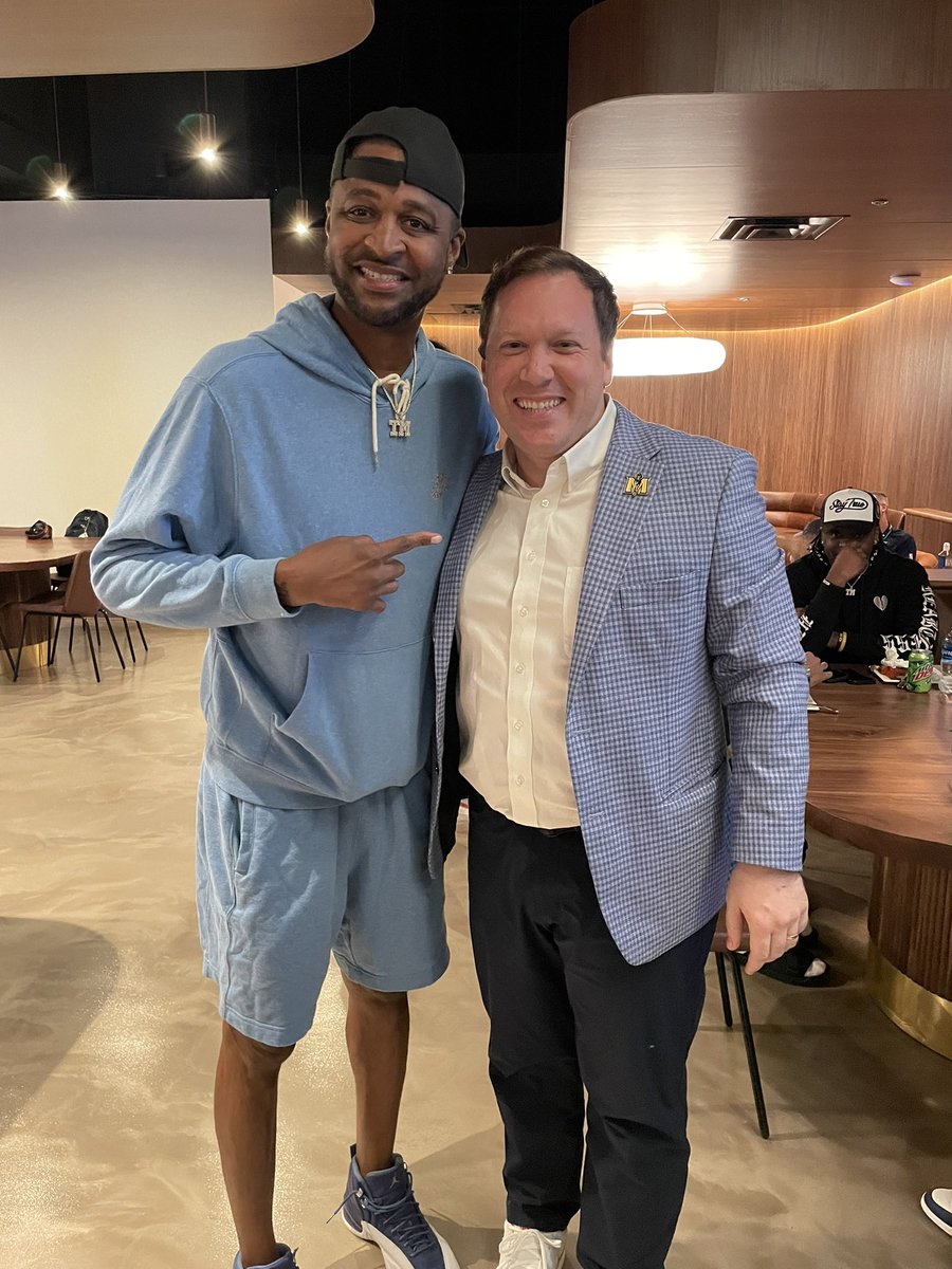 NicoYantko's tweet photo. 👏 Congratulations @JaMorant on his induction into the @MSURacers HOF!!

A huge thank you to the entire @memgrizz organization and many others who made yesterday so special — including @winta_d, Coach Jenkins, Phil Morant, and @diego_garcia23! #GoRacers! https://t.co/TFtK3yseg3