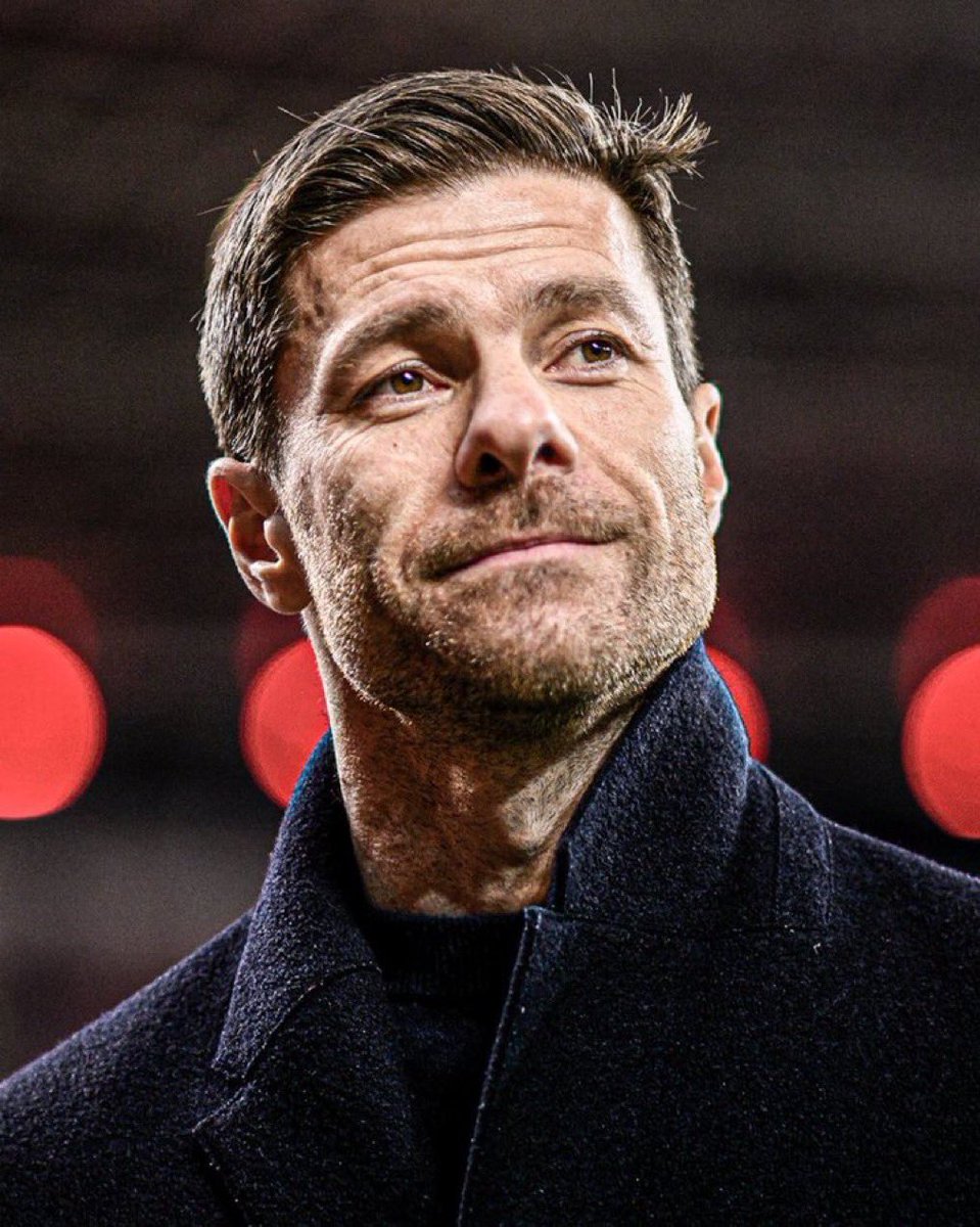 MadridismoreaI's tweet photo. Que Twitter opine 👀

RT = Xabi Alonso. 
MG = Xavi Hernández. https://t.co/NnCBgUct6w