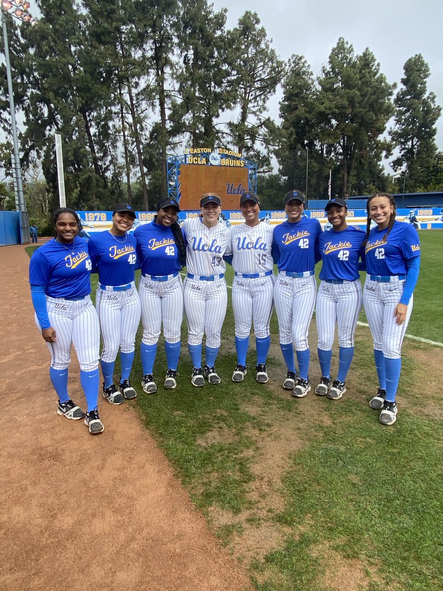 Honoring the life and legacy of Jackie Robinson 💙💛

#GoBruins | #42