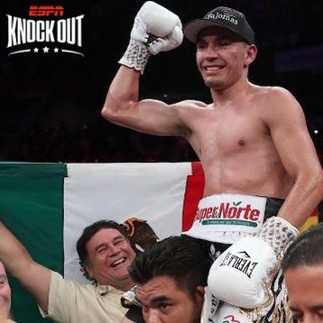 Cumpliendo 3️⃣4️⃣ años hoy 🎂, @GalloEstradaOfi 🇲🇽 - Bicampeón Mundial 👑👑 (pesos mosca y supermosca) - Actual Campeón Mundial 👑 WBC del peso supermosca - 10 defensas exitosas de Cinturones 😎 - Ya vengó las 3 derrotas que ha sufrido en su carrera 💪