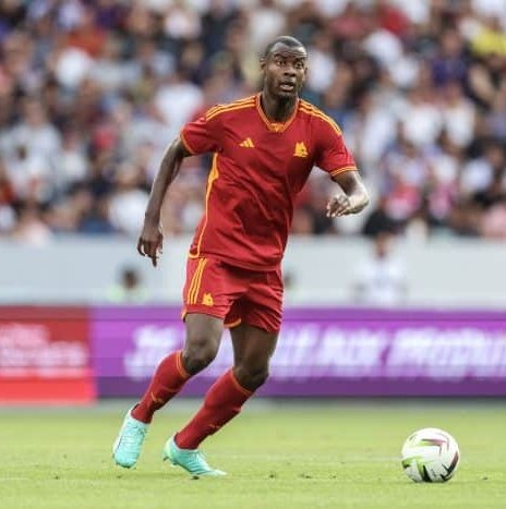 capitanfooturo's tweet image. Ne uscirai da campione quale sei. Forza ragazzo.
#UdineseRoma #Ndicka