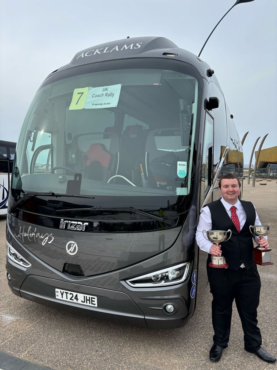 Well done to Jack and Glenn on picking up the • Best integral Irizar in all classes •Top Executive Coach (Class D) - well done to all who was there some fine coaches out in ⁦@visitBlackpool⁩ this wknd 👏👏👏