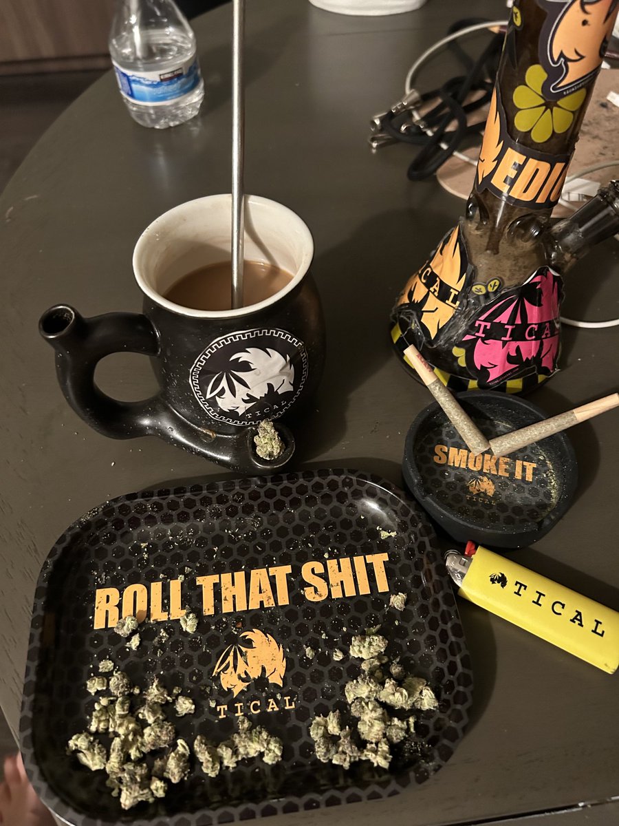 Who’s feeling #stayhighsunday ⁦<a href="/ticalofficial/">TICAL Official</a>⁩ ⁦<a href="/buytical/">Buy Tical</a>⁩ ⁦<a href="/weedmaps/">Weedmaps</a>⁩ ⁦<a href="/methodman/">methodman</a>⁩ ⁦<a href="/therealredman/">Redman</a>⁩ ⁦<a href="/chief1love/">Robert Griffin</a>⁩ ⁦<a href="/djrectangle/">DJ Rectangle</a>⁩ ⁦<a href="/LegendTh3Gr3at/">Cali's Legend</a>⁩ ⁦<a href="/ModestJones/">Modest Jones®️</a>⁩ ⁦<a href="/MsCameraLady/">ebony b | MsCameraLady</a>⁩ ⁦<a href="/B_Real/">B Real ™</a>⁩ ⁦<a href="/cypresshill/">Cypress Hill ™</a>⁩ #la