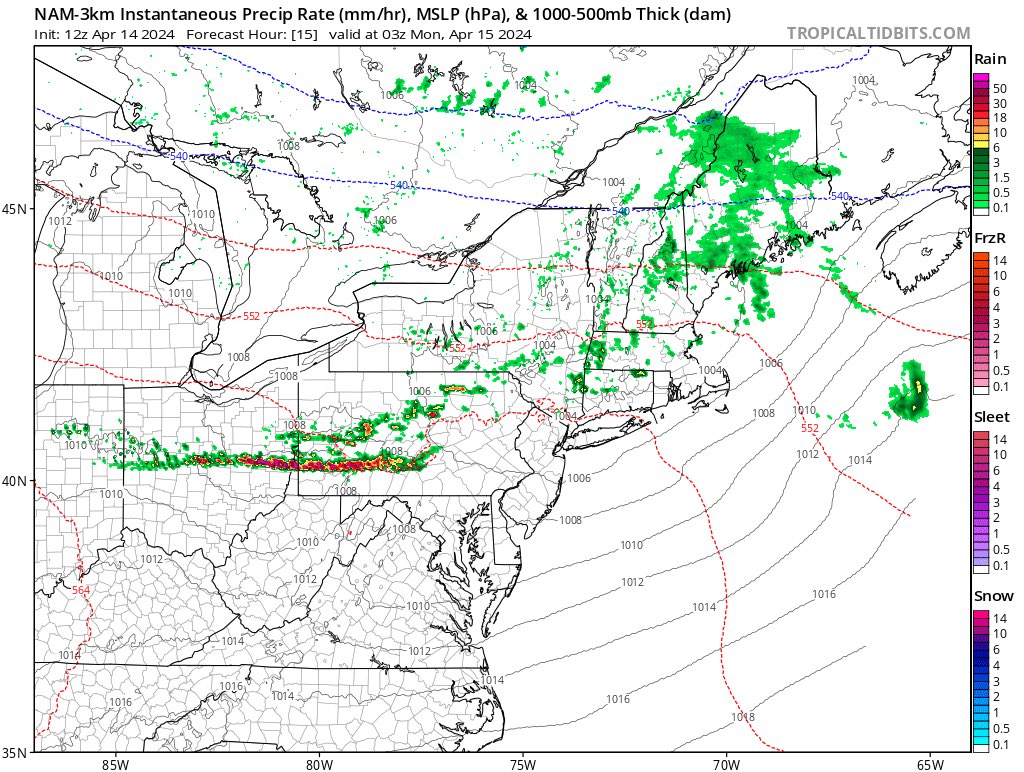 #SEVEREWEATHER TONIGHT?

The line projected to move south across PA tonight breaks apart over our region. As such, any severe weather should remain isolated here. Damaging winds are the primary threat, but northern/western PA seem like the areas of concern. #27Weather #PAwx