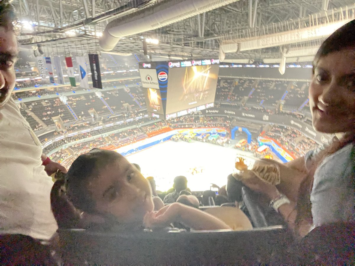 mramosalarcon's tweet photo. #HotWheelsMonsterTrucksLive https://t.co/IMWvIyrxYK