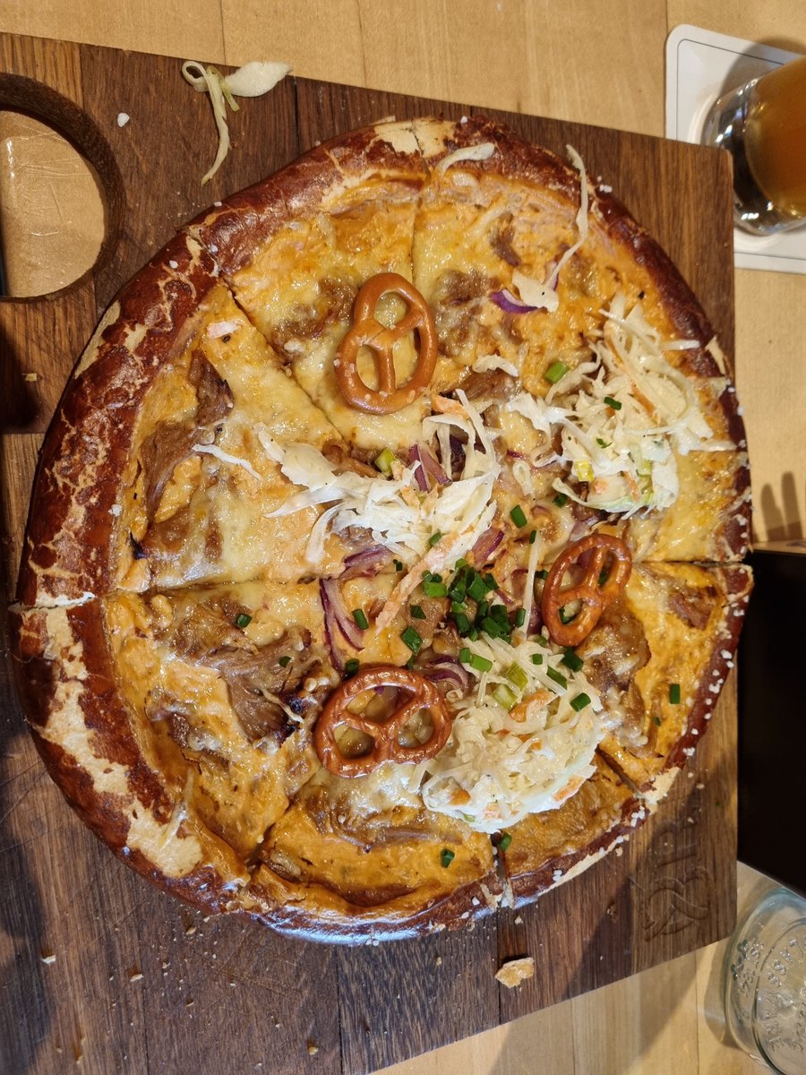 Philipp_KNKL's tweet photo. Einfach geil.
#Brizza #Aschaffenburg https://t.co/BCL7Sdebuq