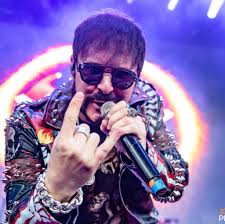 richembury's tweet photo. @RichEmbury's R3TR0GR4D3 #Live
11am-2pm Pacific / 2-5pm Eastern / 6-9pm GMT / 7-10pm CET
#Metal #HardRock #ClassicRock #Coversongs #Requests #SINdayFunDay #HappyStPatricksDay
🎶#NP: #RubiconCross - Locked & Loaded
#RIP C.J. Snare
🔊 #Listen (Stations) https://t.co/38hao5qfhQ
#KRFKradio @ronkeel @blitz1001fm @MetalCrashRadio @RadioTripl3 @RockingDawgs @CastleBlakkRadi @RadioBloodstrea @TheBADGIRLROCKS @Metalradiogr @the_rocknation @RockOnTheRise @InsaneRealmRdio @EarthRockRadio @futurefmlive @StarRadioRocks @KDUBradio1 @darkhavenrdio @ciaspecialforce @RogueRockRadio @extreme_muzic #RockRadioUK #VibeTunesRadio
Replays (Other Days):
@HMStation @drrradio @rak_radio @MMRadio_Tasty @LaFamilia_Radio @UlsterRadioUK