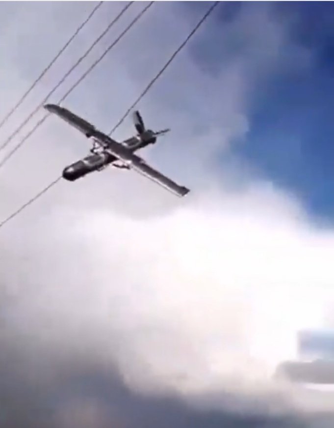 تقرير استخباراتي أميركي:
الطائرات المسيرة التي أطلقتها إيران غير مذخرة.
😂😂😂😂😂😂😂
#الهجوم_الإيراني_على_إسرائيل