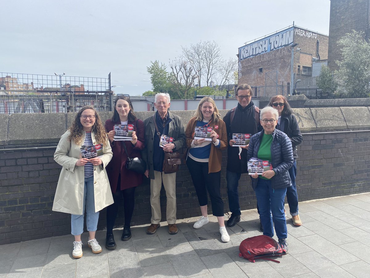 Great afternoon out in Kentish Town campaigning for @SadiqKhan and @anne_clarke - lots of support for Labour for 2 May! ✨🌹