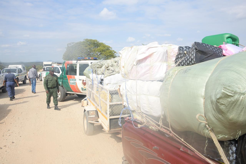 @TheBMA_SA Commissioner, Dr Mike @masiapata has reported during the Easter media briefing that on general law enforcement matters, the Border Guards working with other law enforcement authorities continue to safeguard the South African communities by intercepting prohibited items