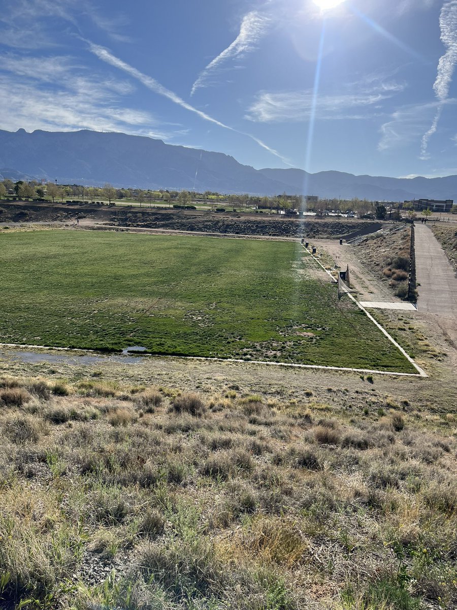 CoachSDavy's tweet image. Had to make sure I could do 10 miles for #RunDisney it will be a surprise to no one that my math was a bit off but hit it done. Also distance runners and endurance athletes are psychos. I better win the @APSWellness challenge darn it! #firstTimer #didntDie