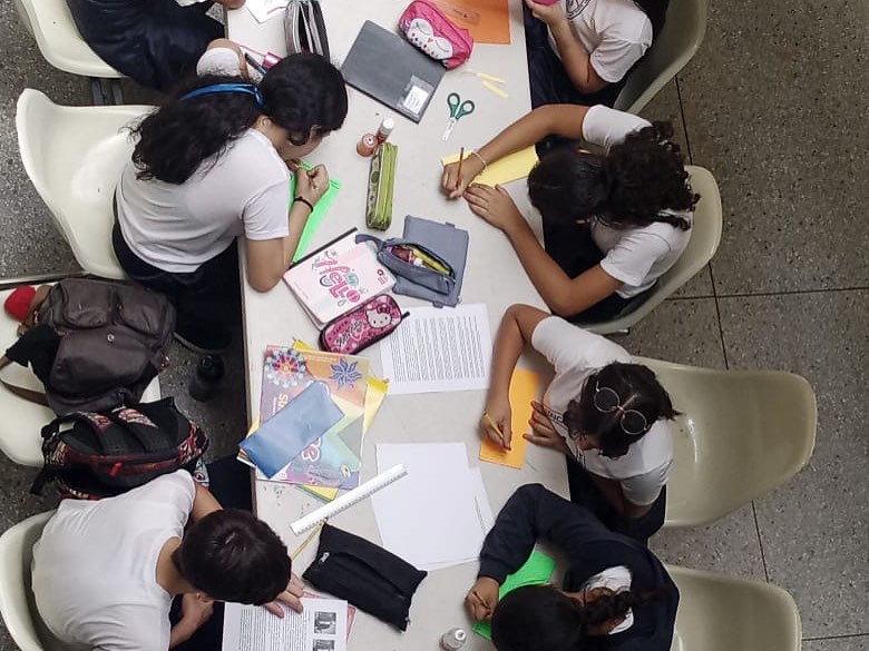 ADSmundial's tweet photo. 🤝 Si quieres formar parte de esta misión y ayudar con nuestras iniciativas de educación, ¡te invitamos a colaborar nosotros! Escríbenos por mensaje privado y te contaremos cómo puedes contribuir con tus donativos. 🌟 https://t.co/N6tSC5E6TY