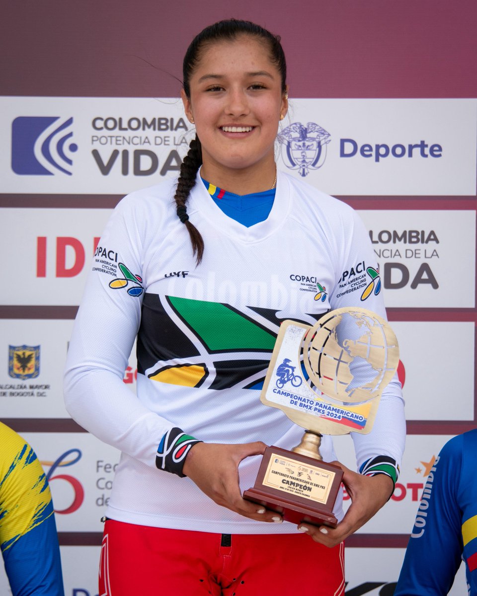 #CopaLatinoamericanaBMX  | 🇨🇴🚴🏻‍♀️💛💛💙❤️🏆 🥇Nicole Foronda (Junior), ganadora en la cuarta válida de la Copa Latinoamericana de BMX realizada en Bogotá🚴🏻‍♀️🇨🇴🔥👏🏆 

#ElPortalDelCiclismo #BMXRacing #BMXlife #BMX #Bicicross #BMXColombia #Bogotá #Bogotá2024  @fedeciclismocol