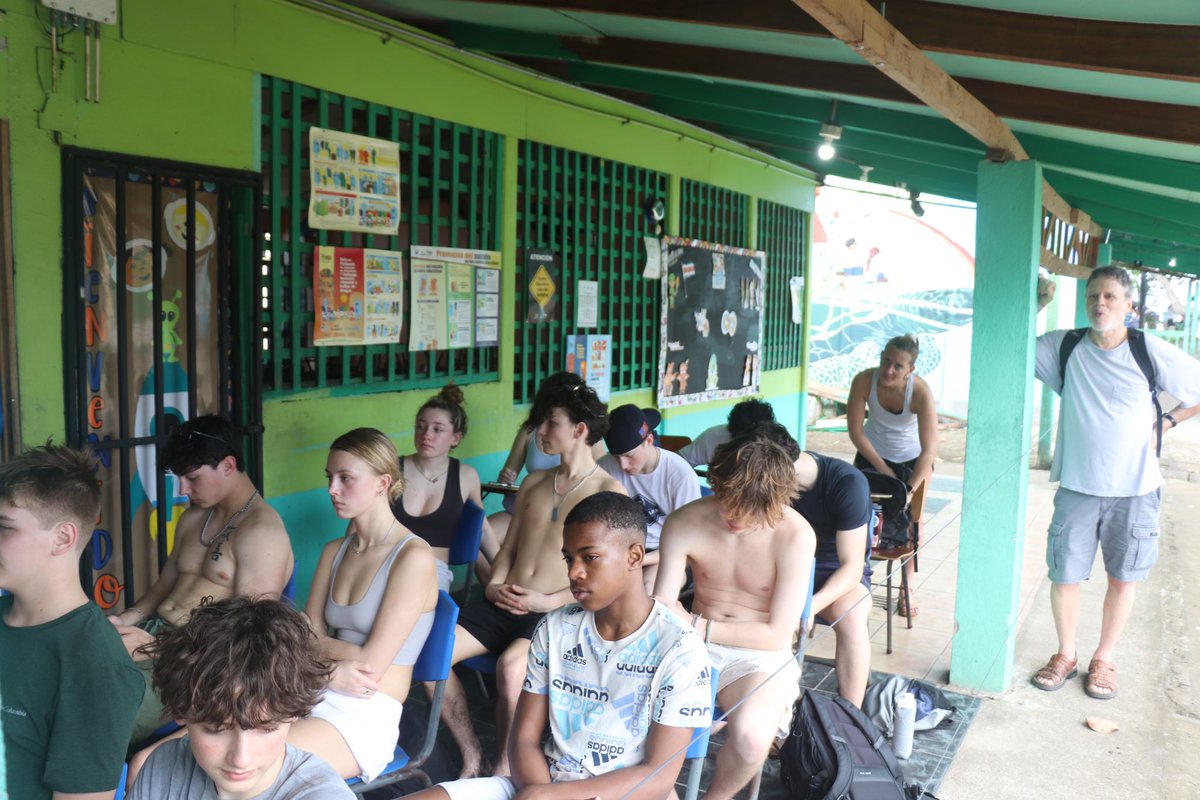DoctorJOtto's tweet photo. Visiting Tortuguero Elementary School.  The students put on a mini concert. My favorite song was “Beans and Rice” @MonomoySchools @ScienceWithMrB @MRHSMsOliver #MonomoyInCostaRica2024 https://t.co/xqxSUjKavO