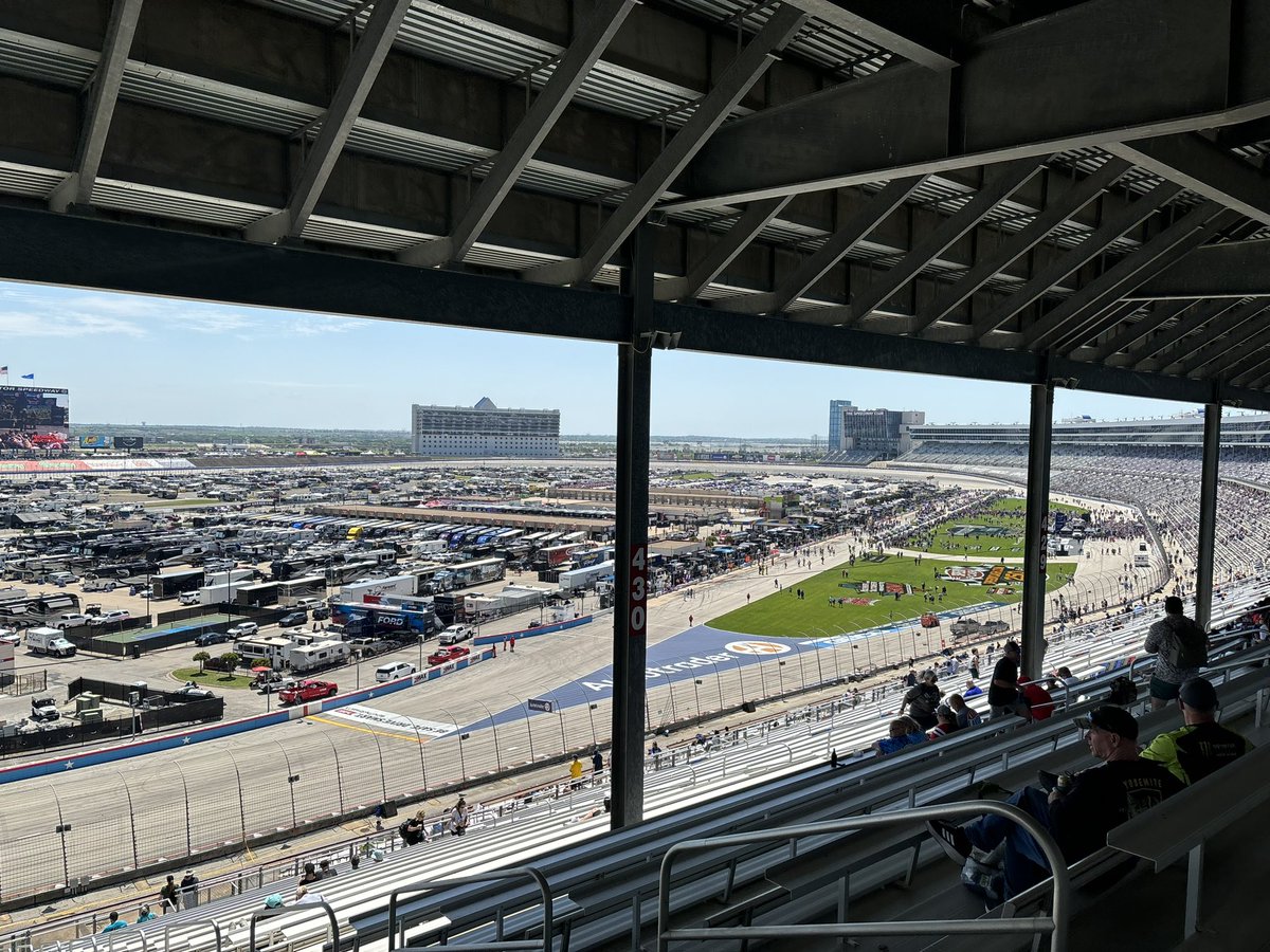 MrSpaceman360 tweet media