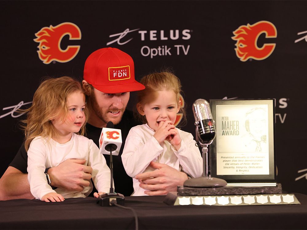 #Flames forward Blake Coleman wins Peter Maher Good Guy Award calgaryherald.com/sports/hockey/… calgaryherald.com/sports/hockey/…
