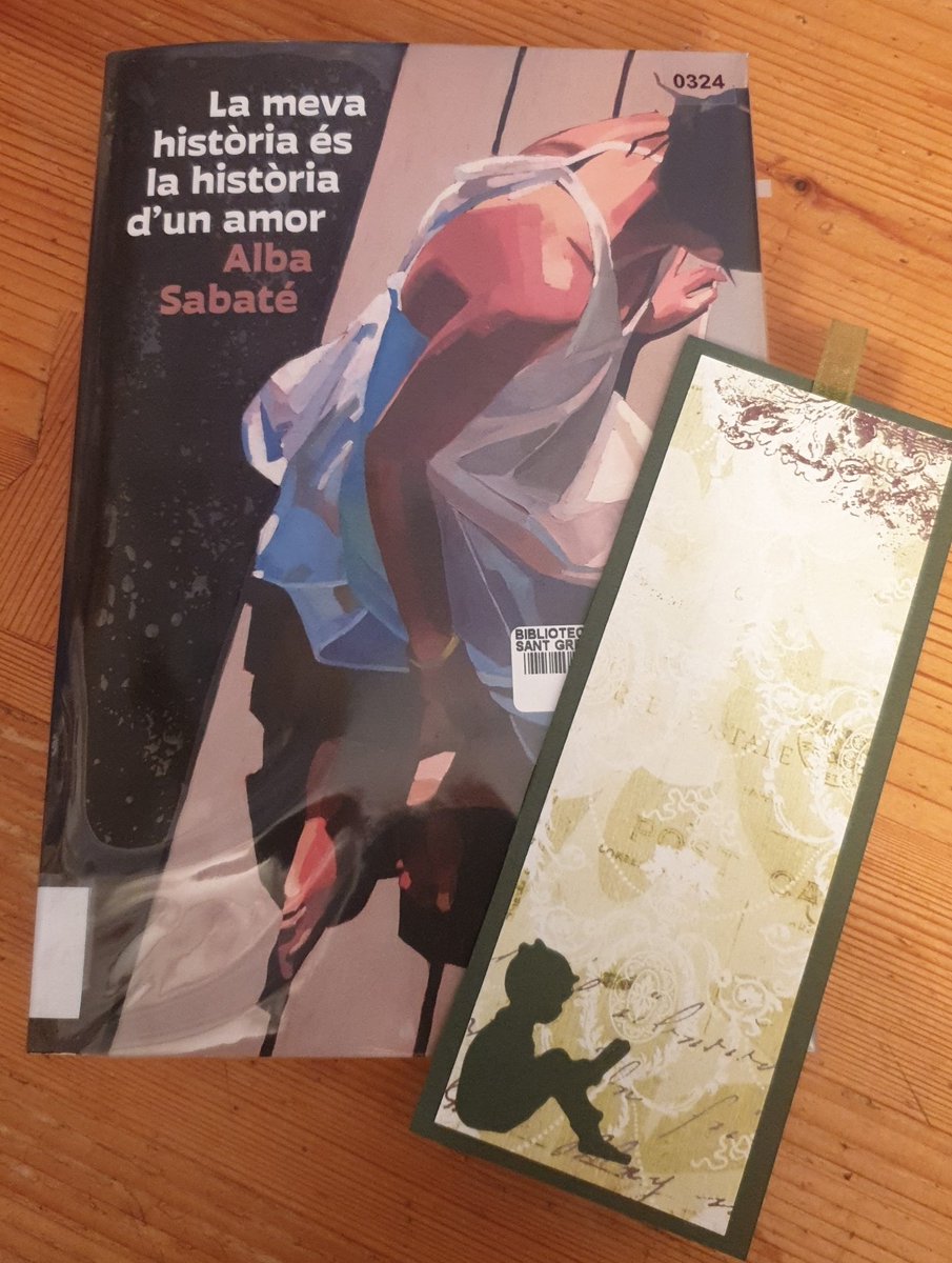 "Llegir és el que té,  omple de més vida l'única que tenim i potser ens fa viure el que mai no voldríem viure. (...) Llegim per viure una mica més. (...) I de vegades llegim per ser una mica més feliços"
La meva història és la història d'un amor d'<a href="/albasabat1/">alba sabaté</a> a <a href="/columnaedicions/">Columna</a>