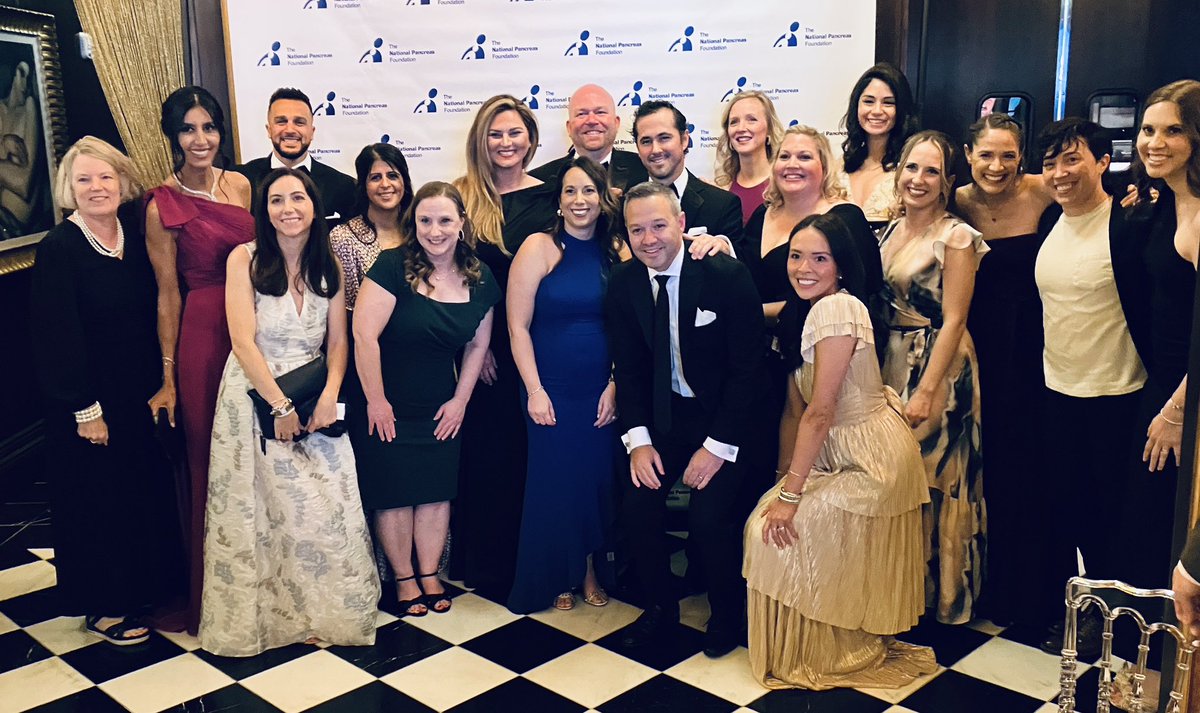 MichelleSaadMD's tweet photo. Crew @CincyKidsGastro &amp; #pancreas care center gathered with colleagues to support the @NatPancFdn and celebrate Dr. @DavidVitaleMD’s Rising Star Award and Dr. @SyedAAhmad5 Nobility in Science Award! Great night with an awesome crew! @CincyChildrens @uofcincy @cincykidspcc https://t.co/RhJbK2P6YR