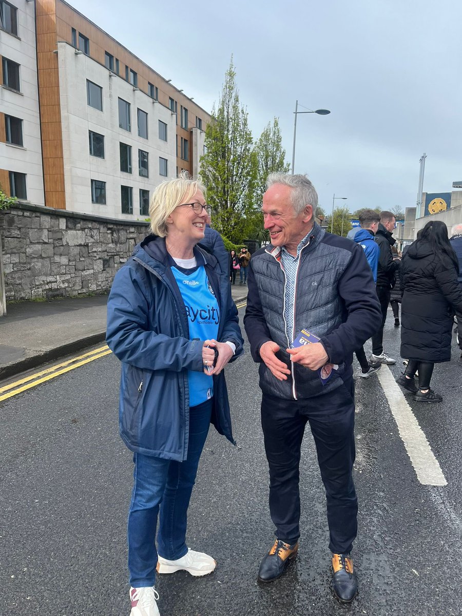 Great canvass before Leinster SFC clash Dublin vrs Meath today with colleagues @colmorourke1 and @RichardbrutonTD #UpTheDubs