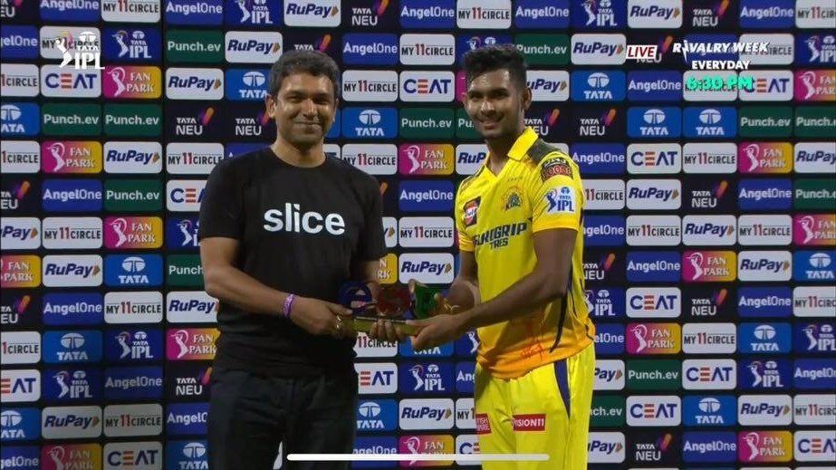 Matheesha Pathirana said, 'I was a bit nervous, but Dhoni bhai came and told me to calm down. It helped me a lot'.
#ipltickets #IPLRivalryWeek #IPL2024live #IPL