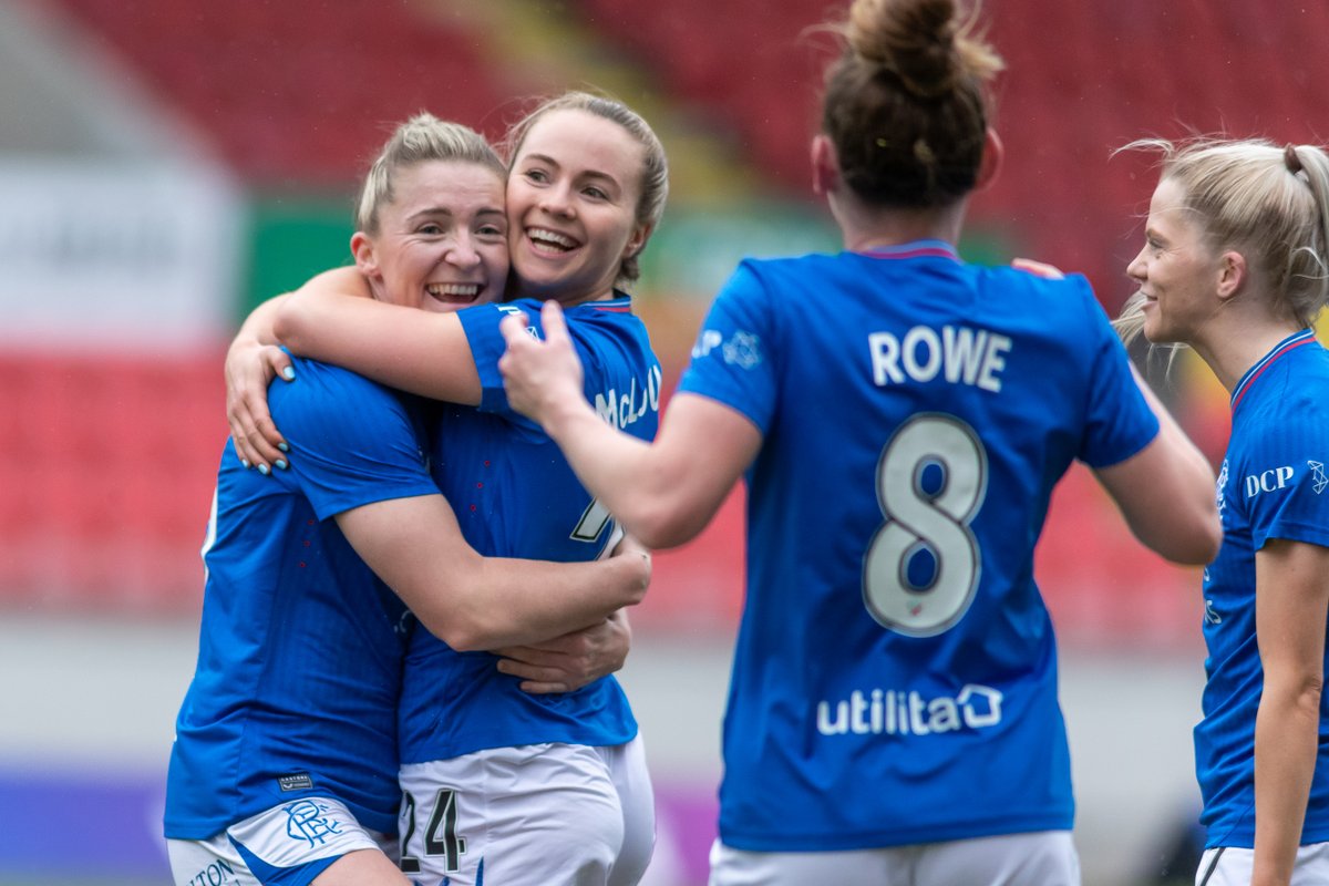 .@RangersWFC remain top of the @ScottishPower Women's Premier League after a 4-1 win over @GlasgowCityFC, live on @SkySports 🔥 @CelticFCWomen's later victory means there is still just 1️⃣ point between the sides 🤏 📸 @CollargeImages