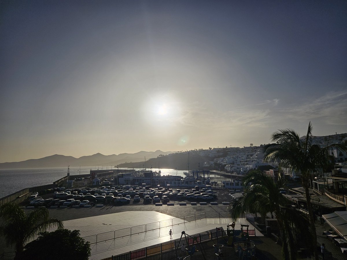 Puesta del Sol
#PuertoDelCarmen
#Lanzarote