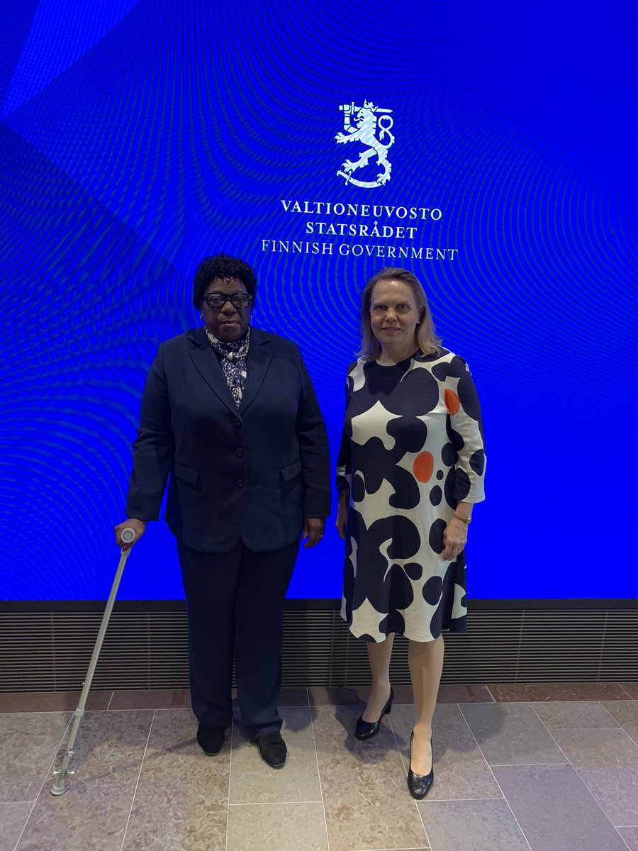 Pleased to meet the Ambassador of Zambia HE Gladys Lundwe! Our bilateral relations are in an active phase and still plenty of potential to deepen them further eg in the fields of mining, circular economy, forestry, meteorology, education 🇫🇮🇿🇲🇪🇺