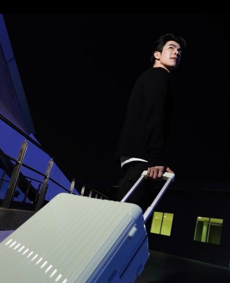 MILE GO TO SEOUL
You will rock it! 
#MileFlywithRIMOWAtoSeoul
#MilePhakphum 
<a href="/RIMOWA/">RIMOWA</a>