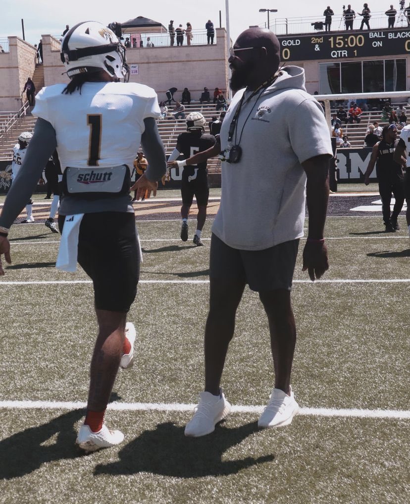 If you know me, you know that I truly don’t vouch for many. Everybody ain’t worthy of my word (sport coaches included). My dawg is ELITE tho. One of the nation’s best S&C coaches out there.