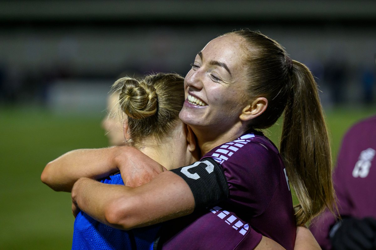 It was all smiles for @heartswomenfc on Friday as they moved 6️⃣ points clear of Hibs in the @ScottishPower Women's Premier League 😁↕️ 📸 @hmfcalum