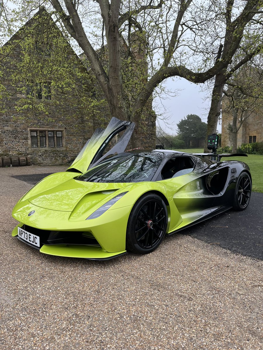 SimonCarGuy's tweet photo. What a weekend at Goodwood.

Had the privilege of driving the 2,011hp Lotus Evija to the event. It’s the fastest road car I’ve ever driven.

Then to show Type 66 in the UK for the first time alongside Clive Chapman was pretty tremendous.

Thanks to everyone that came to say hello https://t.co/FkAqgAt8bE