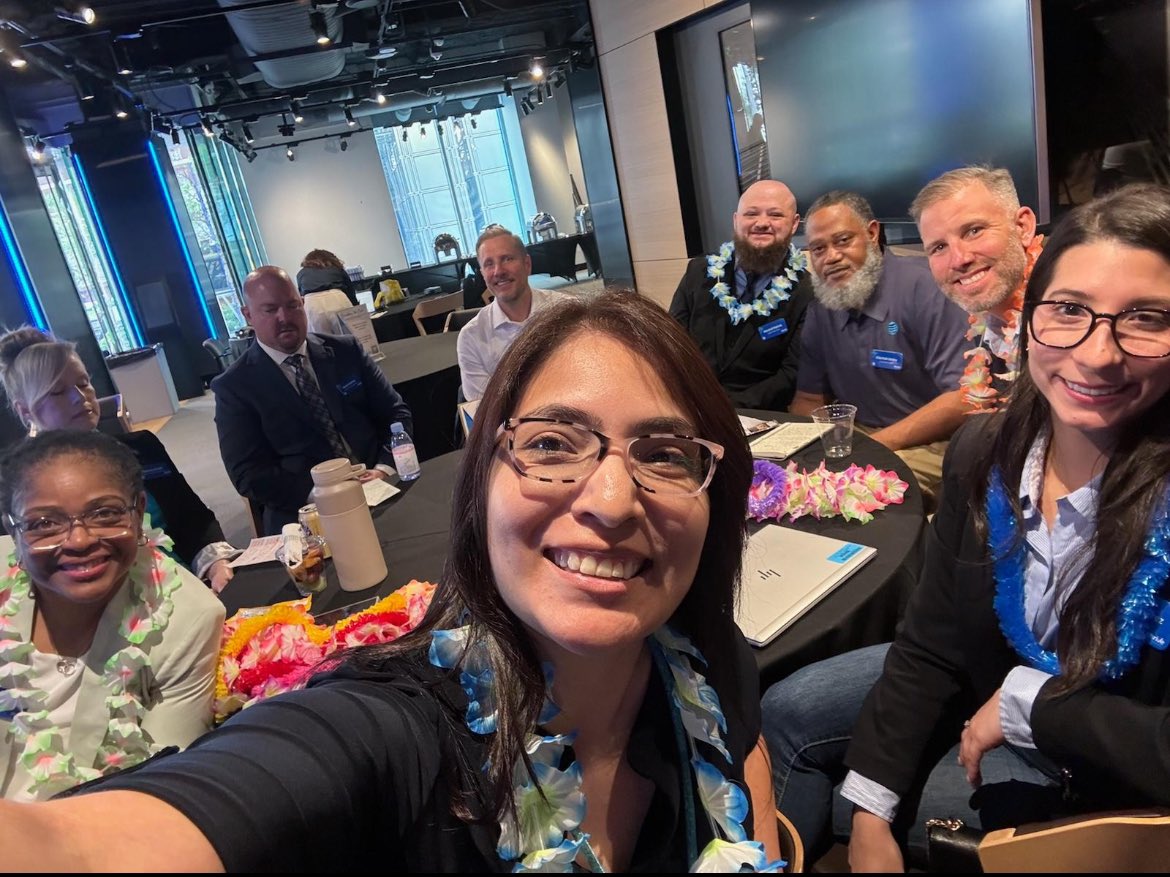 Thankful to make new connections including meeting my new boss in Dallas as well as seeing old friends! <a href="/stacia0624/">Stacy</a> #Time2Thrive <a href="/DannyL_MiamiMSS/">Daniel Lozano</a> <a href="/TonySmith4Sales/">Tony Smith</a>
