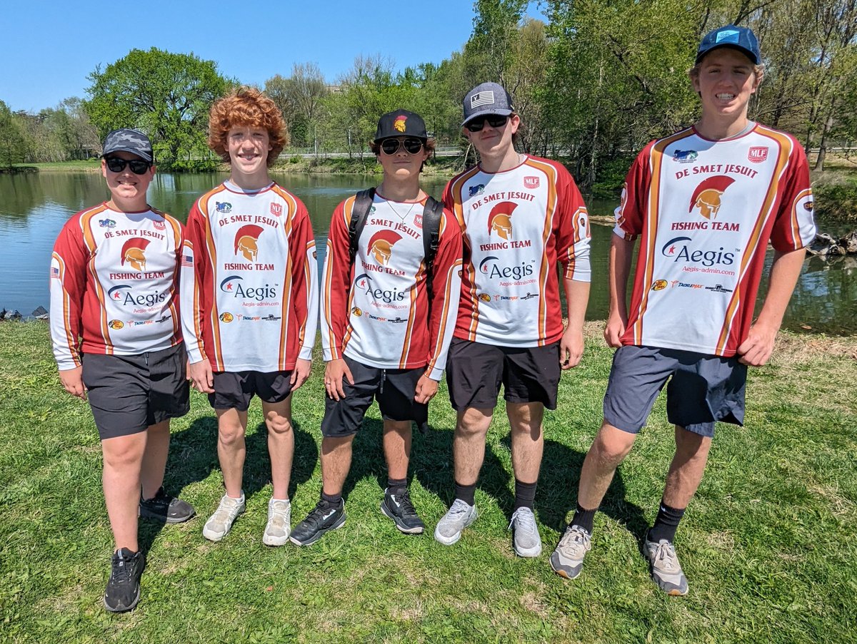 The @DeSmetJesuitHS team #1 took home top honors in the three-team fishing tournament at the Forest Park Hatchery today. Luca Gruszka '27, Fisher Knerr '27, Michael Distelrath '25, Rylan Govero '25, and Kevin Dolan '27 caught 27 fish!