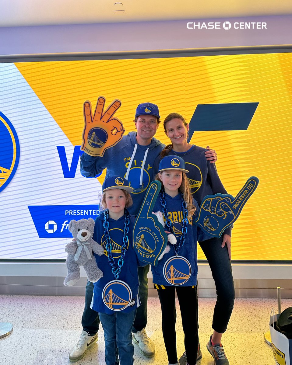 #DubNation dressed the part 👏