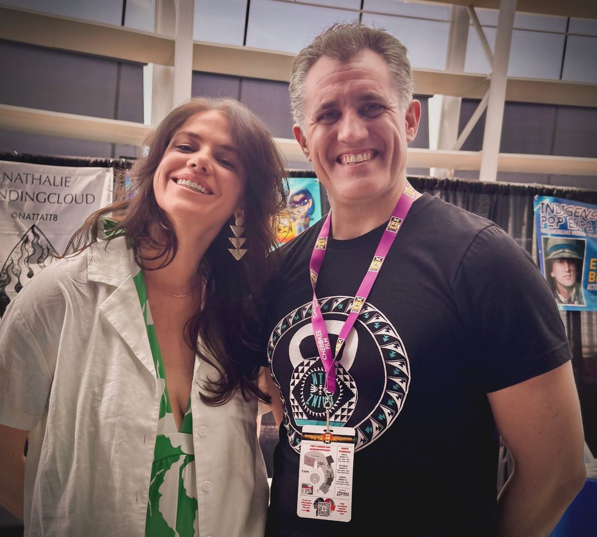 Here I am with Tanis ( #kaniehtiiohorn ) from #letterkenney #letterkennyproblems ! She was very nice and bought a lot of stuff from #literatipressok at #indigipopx2024 . It has been a great show!
