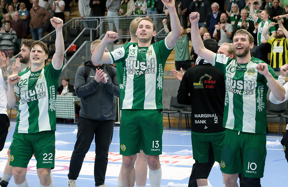 📝Referat: Bajen var piskat att vinna – då bar ett heltänt ”Jerka” fram grönvitt i måstematchen👇 hammarbyhandboll.se/hifhandboll_he…