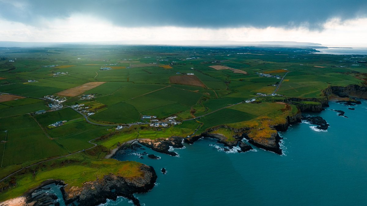 It’s all about the hidden details along the Causeway Coast. There’s waterfalls, caves, castles, bridges and beaches to be discovered in every nook and cranny.