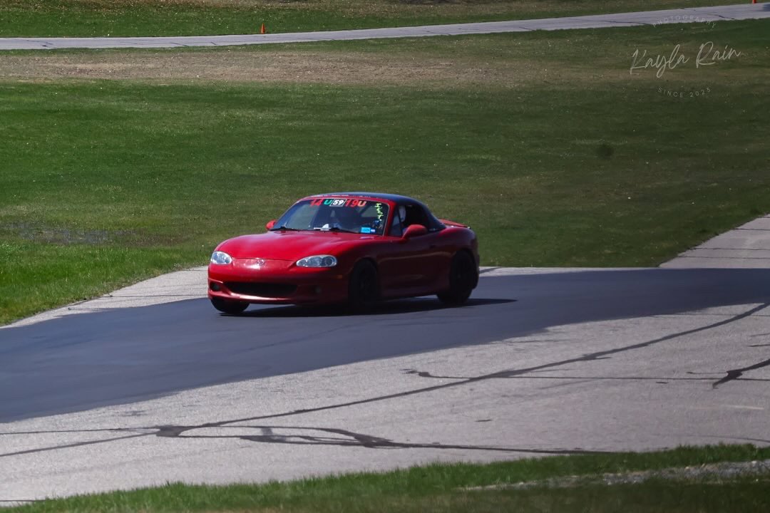 These are the days I spend all winter thinking of.
•
•
•
•
#trackday #racephotography #corvette #trackcarphotography #racecar #becauseracecar #carphotography #carlovers #miatanation #camaroworldwide #canonr50 #carculture #carswithoutlimits