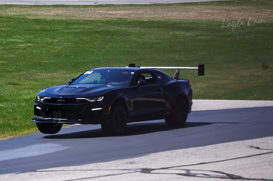 KaylaRainPhotos's tweet photo. These are the days I spend all winter thinking of.
•
•
•
•
#trackday #racephotography #corvette #trackcarphotography #racecar #becauseracecar #carphotography #carlovers #miatanation #camaroworldwide #canonr50 #carculture #carswithoutlimits https://t.co/IVYXrPsKgF