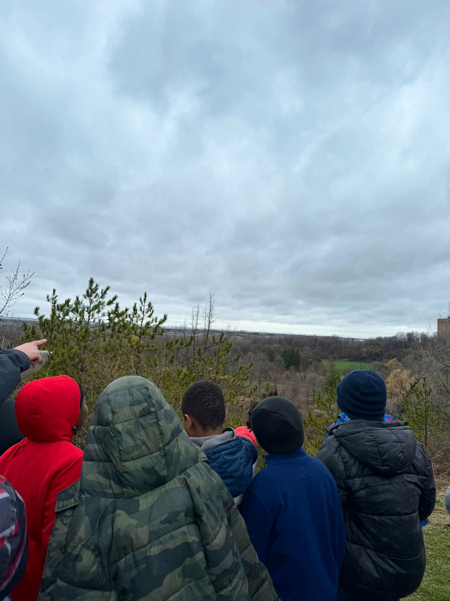 Ms_K_Ruffa's tweet photo. We had a blast on our field trip exploring the Humber Arboretum! Even though it was a cloudy and rainy day, the grade 4/5s still participated in super fun and educational learning experiences surroundings habitats and nature!🌸🐝🍀🌲🦅🐢 https://t.co/ocFlHb7rp1