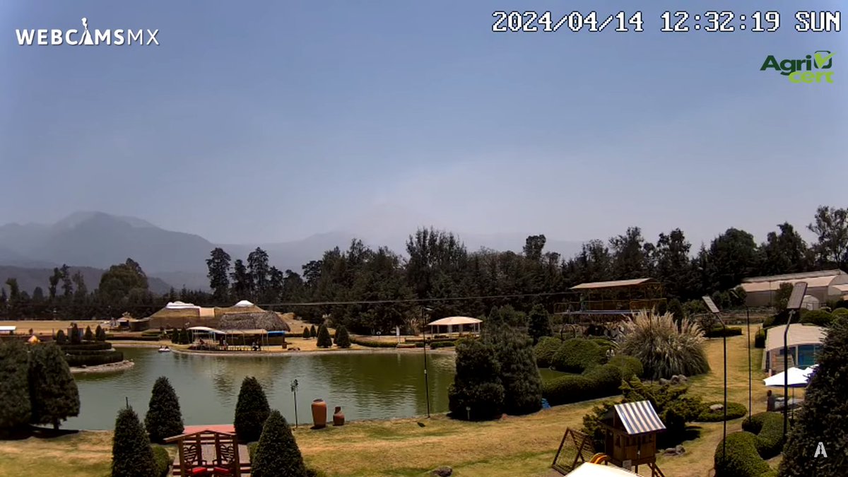 Hacienda Panoaya, #Amecameca, #EdoMex, en este momento.
Al fondo el #Volcán #Popocatépetl e #Iztaccíhuatl (la Mujer Dormida).
webcamsdemexico.com/webcam/volcane…